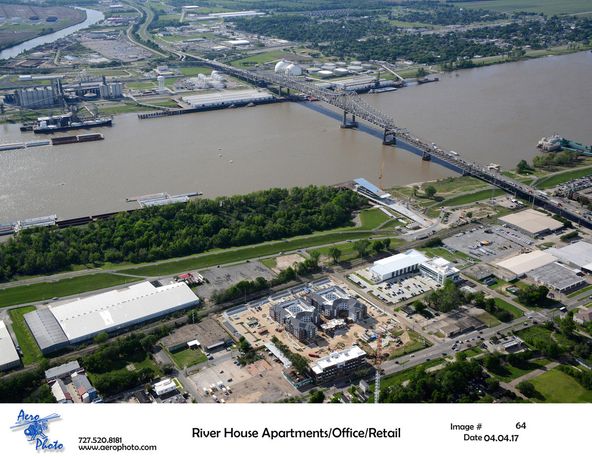 River House: 1480 Nicholson Drive, Baton Rouge, LA 70802